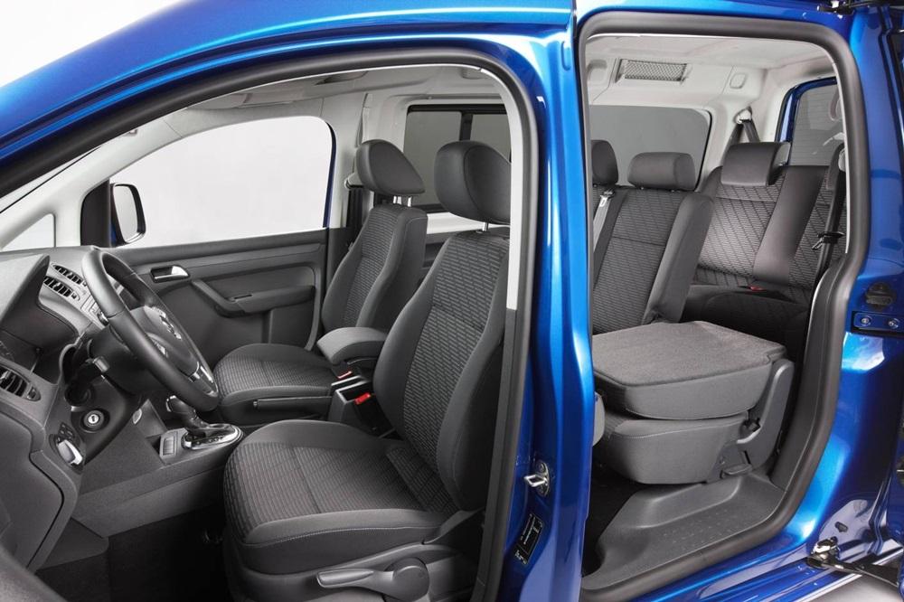 Volkswagen Caddy Maxi 7 seater, van hire Crete, rent cheap minibus